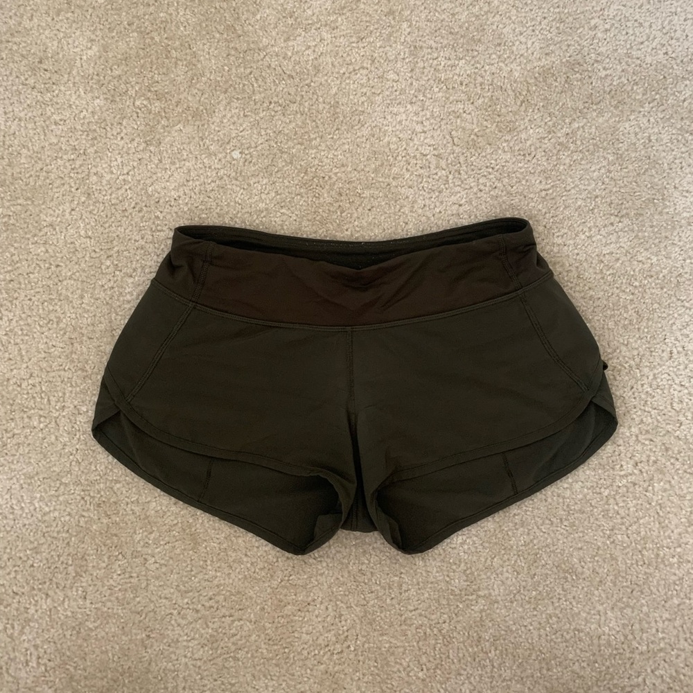 Lululemon Speed Up Low-Rise (2.5”) Shorts in Olive Green